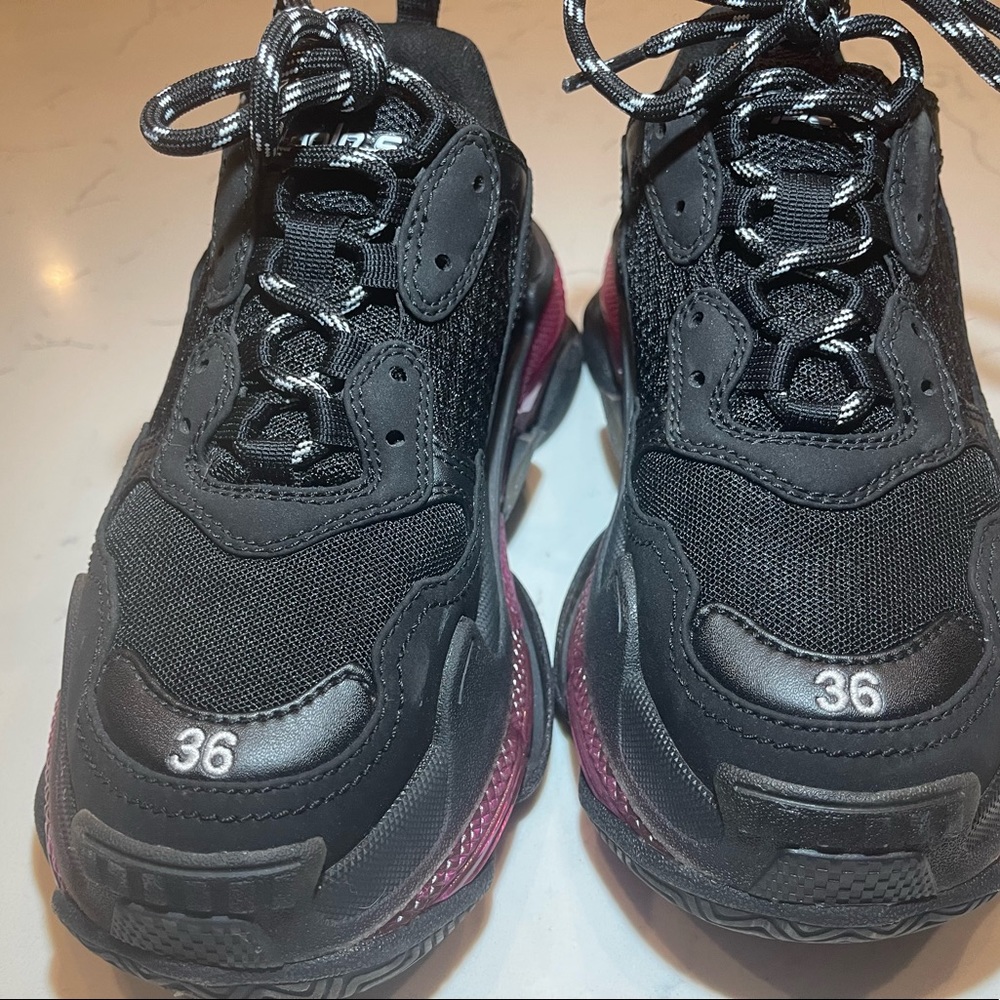 Balenciaga Triple S in Black and Pink - Picture 5 of 6